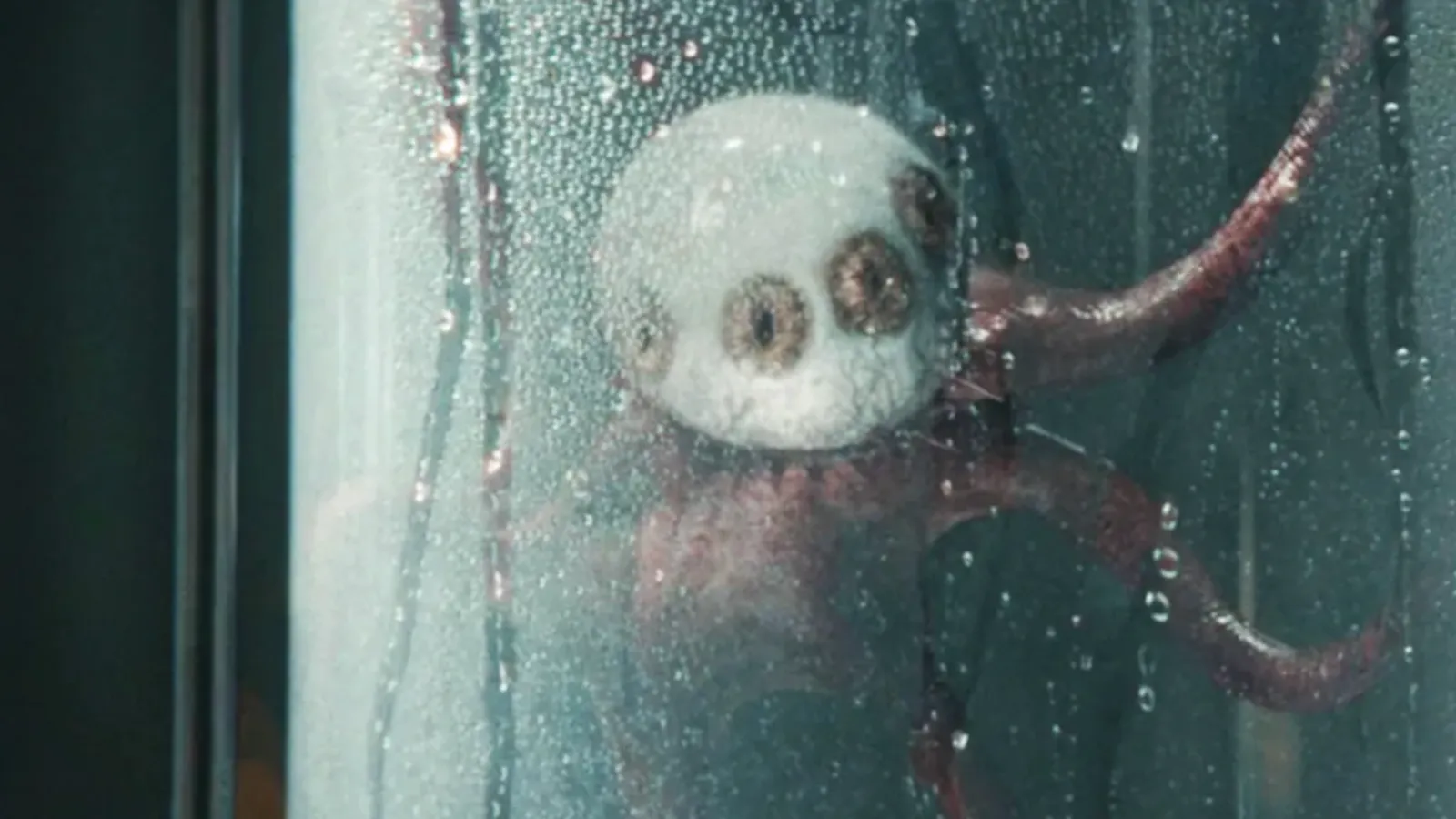 This Show's Eyeball Monster Is More Frightening Than Ever in Episode 7