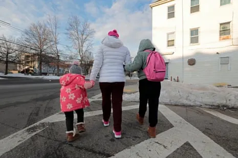 Judges Decide Against White House on Removing Central American Minors and Venezuelans