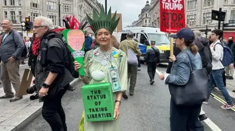 Thousands Protesters Gather in Heart of London to Challenge Trump's Return Diplomatic Journey