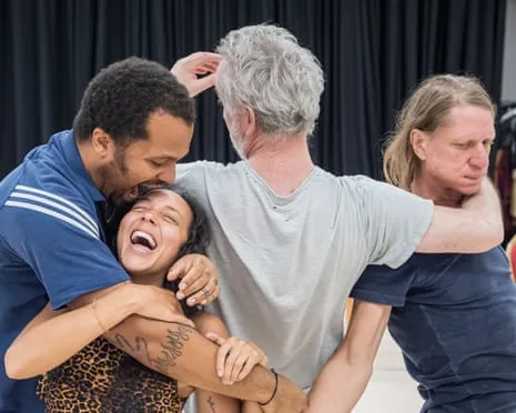 Diving into One and a Half Centuries of Male Identity in an Entire Play